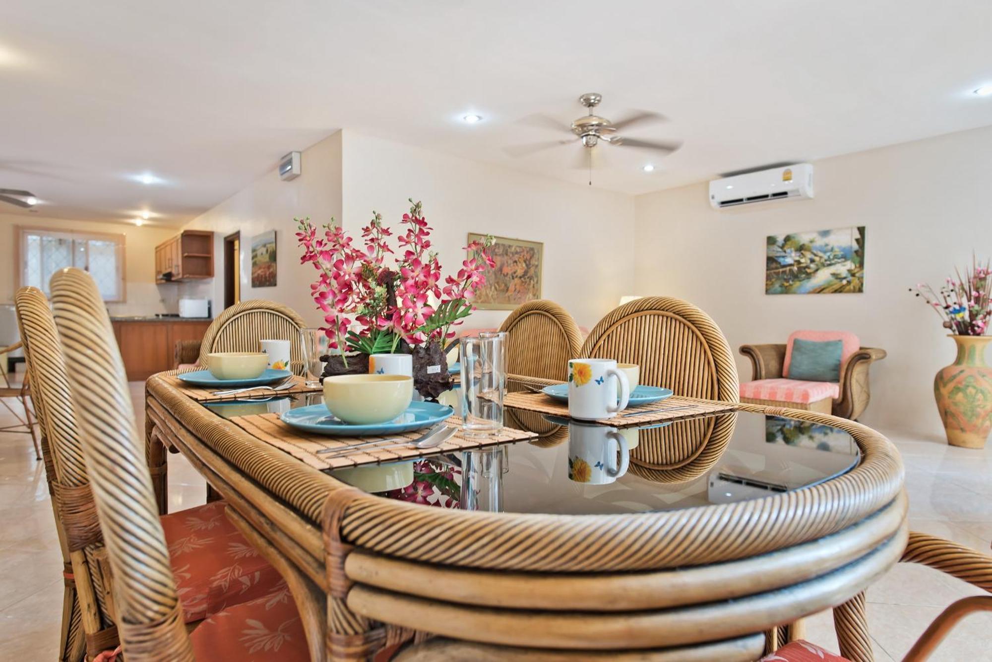Butterfly Garden Boutique Residences By Frasier, A Lifestyle Destination Apt And Villas 1 To 3 Bedroom Units, 2 Full Bathrooms, Rain Shower, Spa Bath, Complete Kitchen, Staff 24-7,Fast Fiber Optic Wifi, 55" Smart Tv'S, Free Bbq, Pattaya Zewnętrze zdjęcie