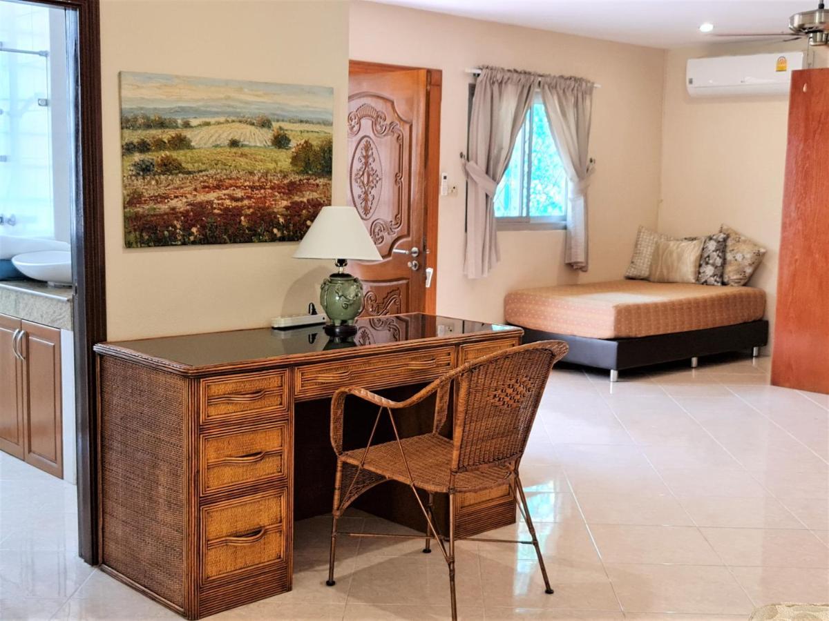 Butterfly Garden Boutique Residences By Frasier, A Lifestyle Destination Apt And Villas 1 To 3 Bedroom Units, 2 Full Bathrooms, Rain Shower, Spa Bath, Complete Kitchen, Staff 24-7,Fast Fiber Optic Wifi, 55" Smart Tv'S, Free Bbq, Pattaya Zewnętrze zdjęcie