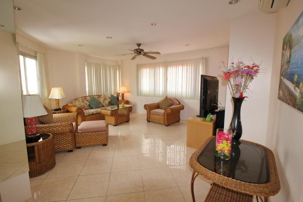 Butterfly Garden Boutique Residences By Frasier, A Lifestyle Destination Apt And Villas 1 To 3 Bedroom Units, 2 Full Bathrooms, Rain Shower, Spa Bath, Complete Kitchen, Staff 24-7,Fast Fiber Optic Wifi, 55" Smart Tv'S, Free Bbq, Pattaya Zewnętrze zdjęcie